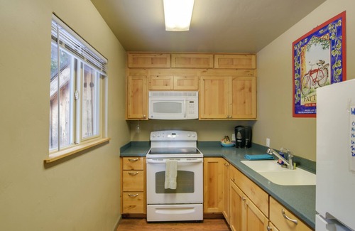 Butte Meadows Casa | Fire Pit & Trails On-Site: Butte Meadows Retreat!
