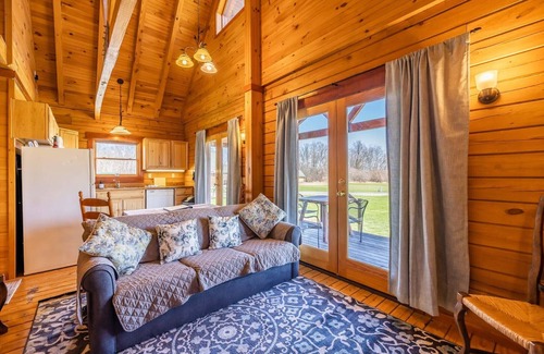 Geneva Casa | ☞Fire Pit☞Smart TV❤ of Seneca Wine Trail☞A/C