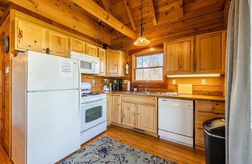 Geneva Casa | ☞Fire Pit☞Smart TV❤ of Seneca Wine Trail☞A/C