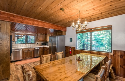 Fish Camp Cabina | Firefall Lodge - ¡Nuevo! Inmaculada casa a 2 millas del Parque Nacional de Yosemite.