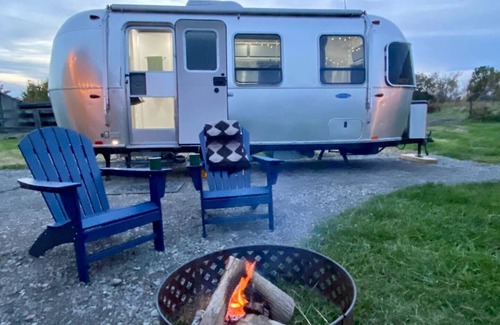 Hector Casa | "Firefly" Airstream is a unique base from which to explore the entire Finger Lakes Region
