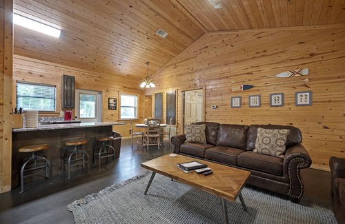 Broken Bow Cabina | Firefly @ Lazy River Retreat en Mt Fork River Broken Bow OK duerme 6