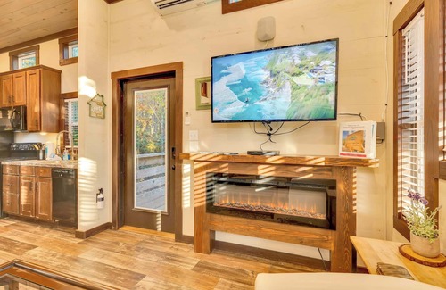 Mentone Casa | Firefly at Mentone w/ Hot Tub & Internet