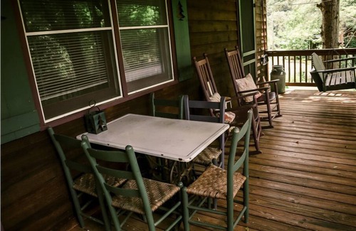 Candler Cabina | Firefly Cabin: 2-night minimum