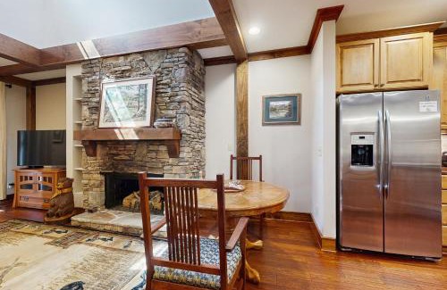 Firefly Cove Apartamento | Firefly Cove #202
