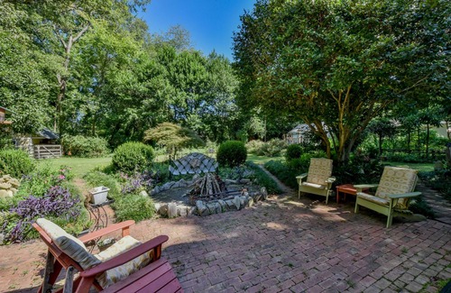 Tuscaloosa Casa | Firefly Garden - Urban family friendly Oasis near campus!