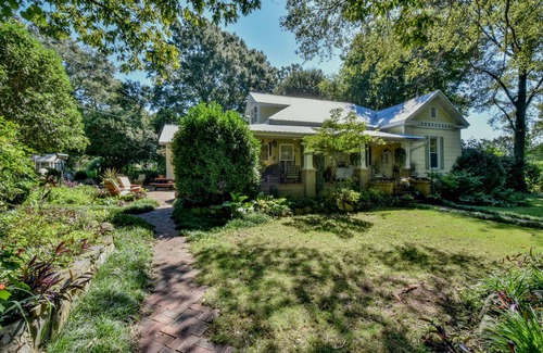 Tuscaloosa Casa | Firefly Garden - Urban family friendly Oasis near campus!