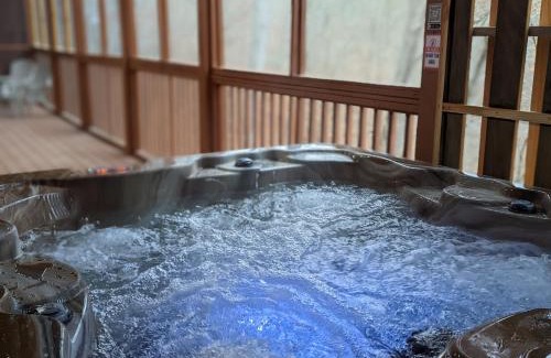 Sevierville Chalet De Esquí | Firefly Hollow Cabin - Smoky Mountains - Soaky Mountain Water Park - Sevierville Convention Center
