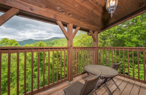 Black Mountain Casa | Firefly Lodge Private Log Cabin with Mountain Views!