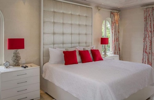 Halcyon Heights Villa | Firefly Lux by The Villa Life