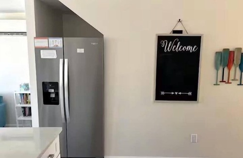 Cape Charles Casa | Firepit/BBQ, Minutes to Beach & Park | Deja Blu II