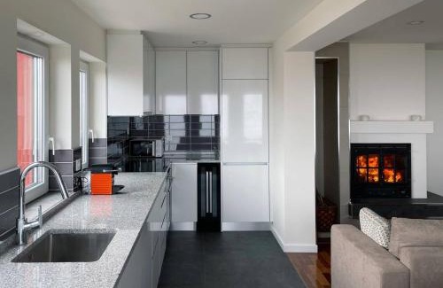 Penhas da Saude Apartamento | Fireplace 4 Bedrooms 1500 M