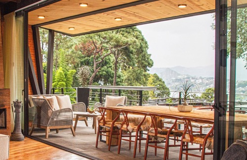 Valle de Bravo Villa | Chimenea, infinity pool climatizada y jacuzzi con vista al lago.
