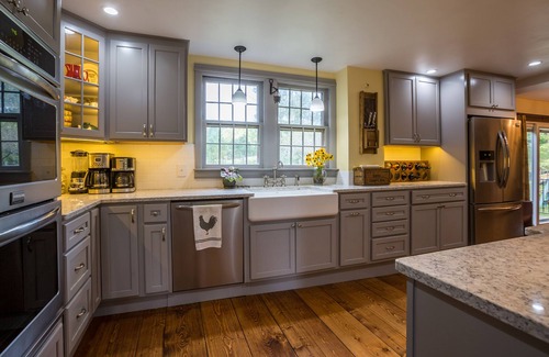 Weston Casa | Scenic Weston Inn cerca de Okemo, Magic, Playhouses, Kinhaven y Monks. Chimenea, piscina y piano!