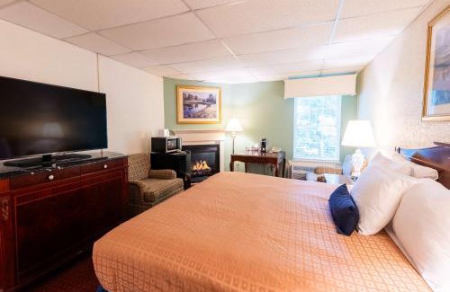 Bangor Hotel | Fireside Inn and Suites Bangor