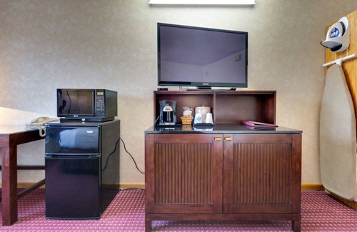 Devils Lake Hotel | Fireside Inn & Suites