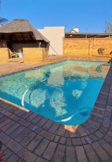 Germiston Apartamento | First 2 Stay