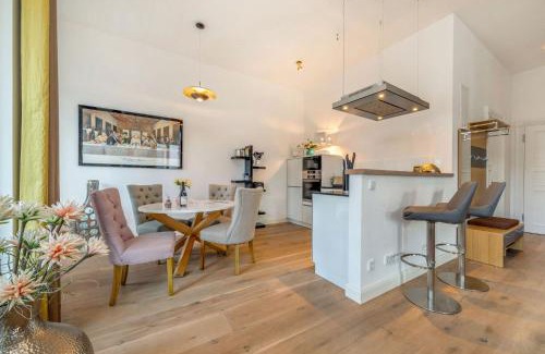 Sellin Apartamento | FIRST Avalon