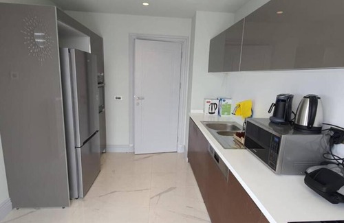 Buyukcekmece Apartamento | FIRST AVENUE 2 bedrooms, Livingroom with a charming sea view