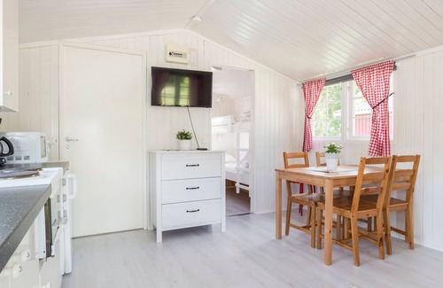 Ekbacken Cabaña | First Camp Västerås Mälaren