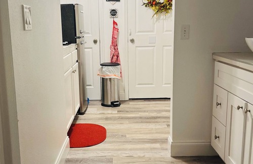 Orlando Apartamento | First-Class Crash Pad! studio apartment, close to UCF.