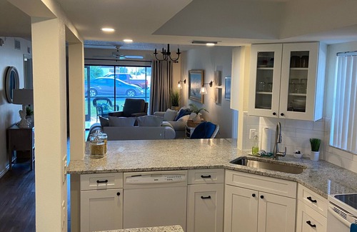 Gulf Gate Estates Condominio | Condominio tranquilo y sereno en la hermosa comunidad de Sarasota cerca de Siesta Key