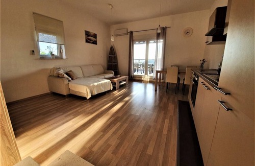 Cove Donja Krusica (Donje selo) Casa | Primer piso en la villa para 8 personas !!)) Dos apartamentos en la isla de Solta
