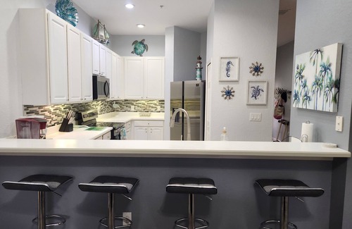 Hillcrest Estates Condominio | First floor condo - 2Bed/ 2 Bath - sleeps 6 - Just minutes to Disney & much more