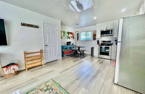 Downtown Sacramento Apartamento | First floor gated, central & remodeled apartment