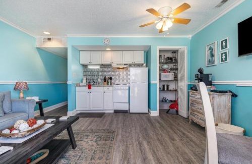 Little River Casa | First floor, Little River Condo with Pool 3 miles from beach