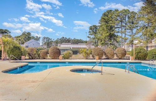 Little River Casa | First floor, Little River Condo with Pool 3 miles from beach