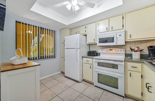 Bonita Springs Condominio | First floor unit at The Citadel in Bonita Springs - Close to Bonita Beach!