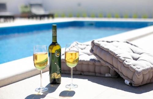 Zaton Villa | First Hill Comfortable holiday residence