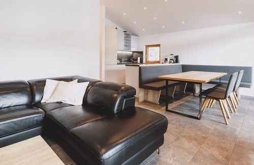 Kaprun Chalet De Esquí | First IN Mountain Chalet C, Terrace & sauna