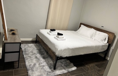 Batavia Apartamento | First Level Downtown Historic Oasis - Self Check In