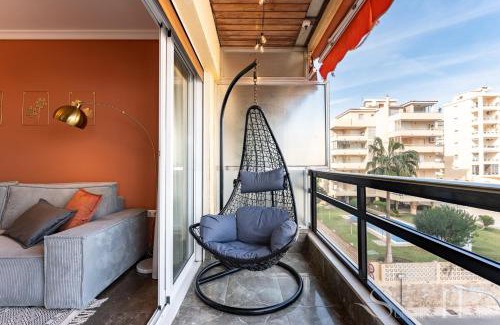 Carihuela Apartamento | First line , Cosy and Comfortable + Swimming pool