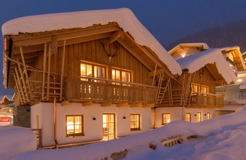 Zauchensee Chalet De Esquí | First Peak luxury chalet in a double pack including sauna