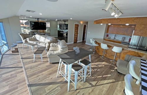 Concord Condominio | Condominio de primera vuelta en Charlotte Motor Speedway