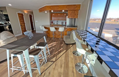 Concord Condominio | Condominio de primera vuelta en Charlotte Motor Speedway