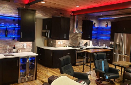 Concord Condominio | First Turn Luxury Condo at Charlotte Motor Speedway