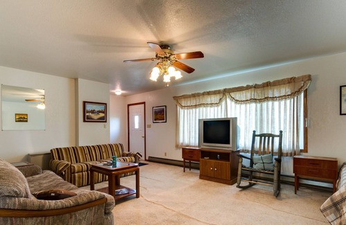 Devils Lake Casa | Fish Camp Lodging