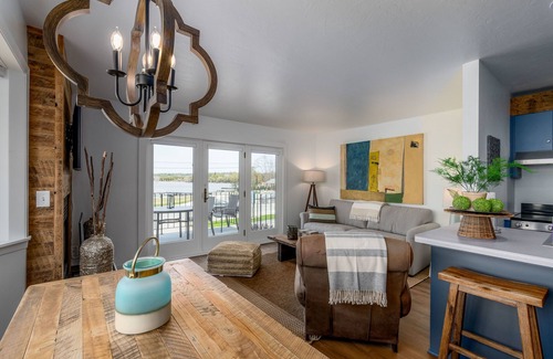 Fish Creek Condominio | Fish Creek Beach House, Westview: 2 Bed, 2 Bath