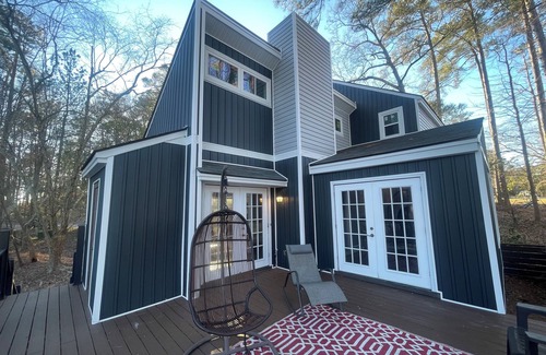Rocky Mount Casa | Fish from your deck near 10th hole of golf course