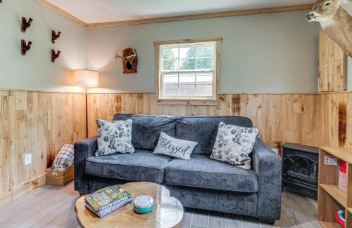 Glace Casa | Fish, Hike, Explore Alleghany Cabin Hideaway