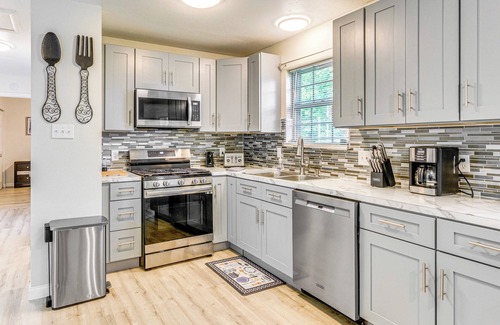 North Little Rock Casa | Fish, Hike & Relax: North Little Rock Gem w/Yard
