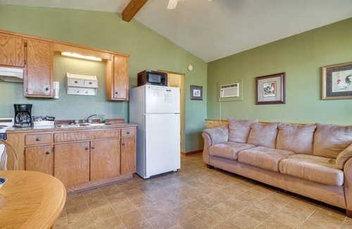 Mountain View Cabina | Fish, Hike & Unwind: Getaway in Mountain View!