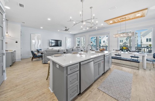 Silver Sands Casa | Fish Tales - Huge HEATED Pool! One of the Best in PCB!