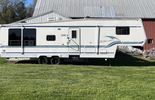 Stevensville Casa | Fish to the Left of Me, Geese to the right, Stuck in the middle w/ Goats