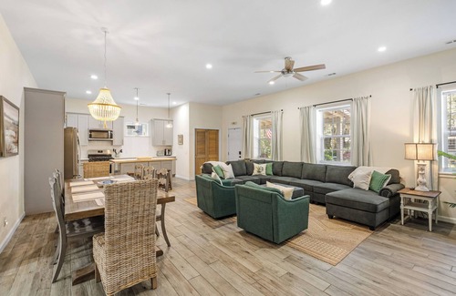 Port Royal Casa | Fishcamp on 14th - Renovated & Walkable in Port Royal w/ Pool