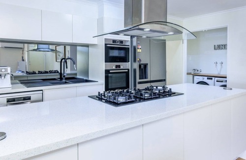 Banksia Beach Casa | 'Fisherman's Dream on the Canal'